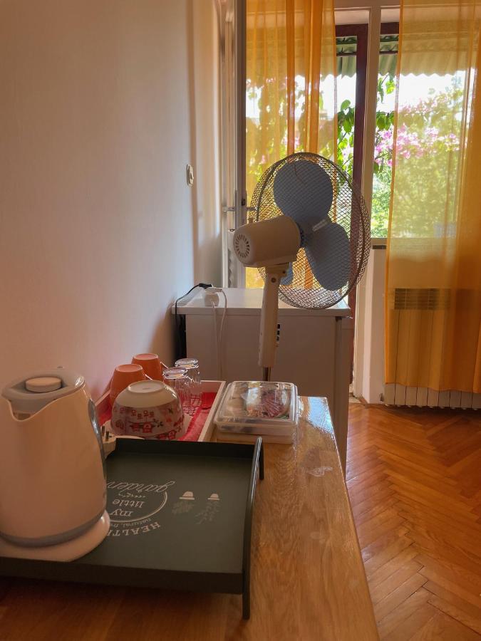 Hvar Guesthouse - Double Bedroom With Private Bathroom Jelsa  Ngoại thất bức ảnh