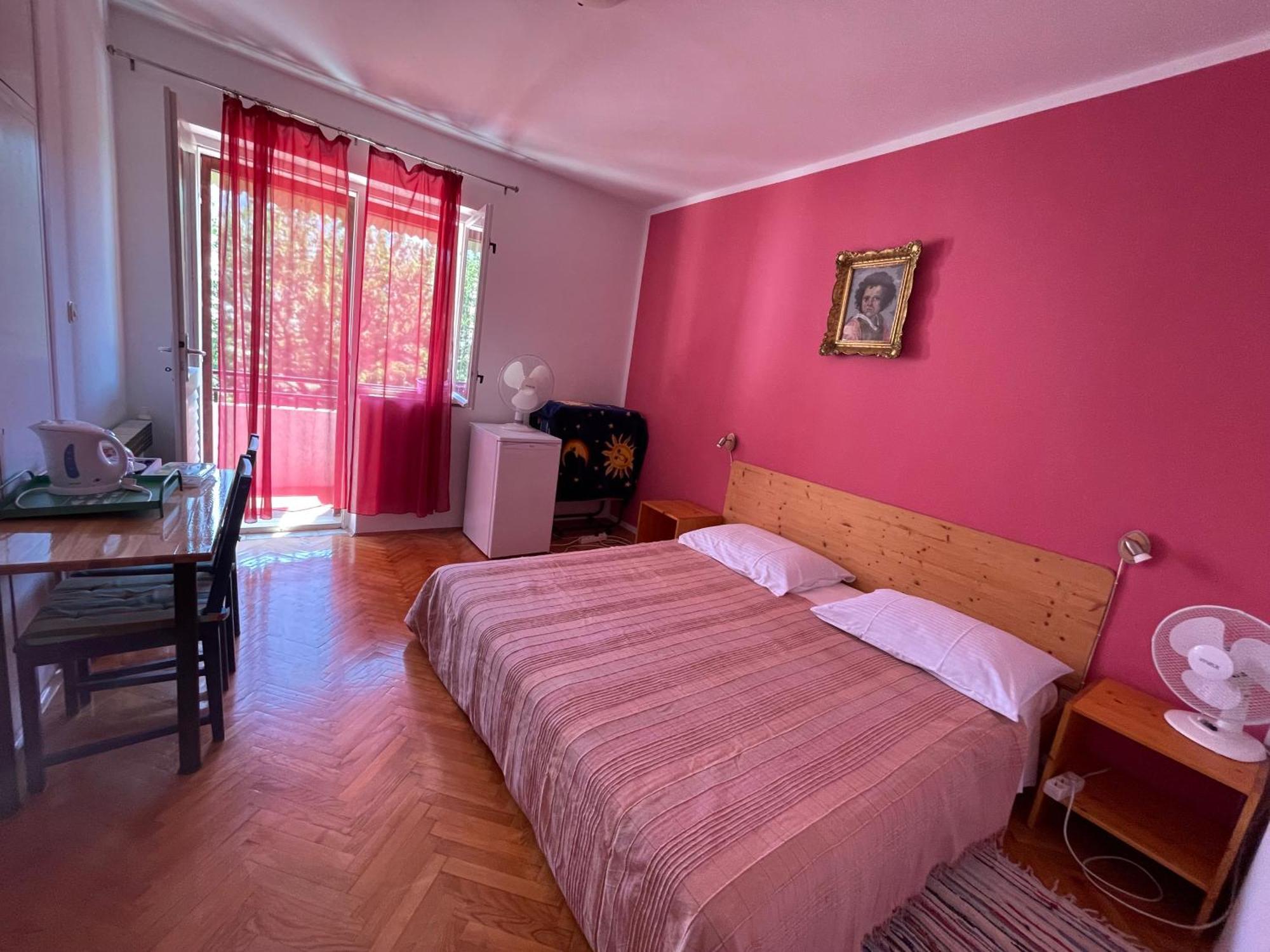 Hvar Guesthouse - Double Bedroom With Private Bathroom Jelsa  Ngoại thất bức ảnh